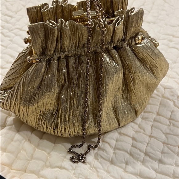 Vintage Gold Textured Evening Clutch - Picture 13 of 13